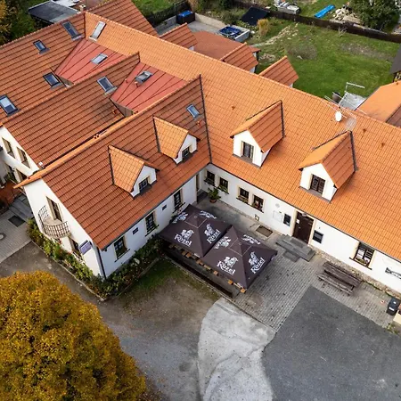 Stribrna Lhota Guest house *