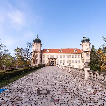 Stribrna Lhota Pensjonat Mníšek pod Brdy