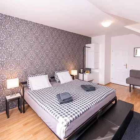 Stribrna Lhota Guest house Mnisek pod Brdy