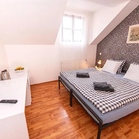 Guest house Stribrna Lhota Mnisek pod Brdy