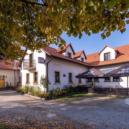 Stribrna Lhota Guest house *